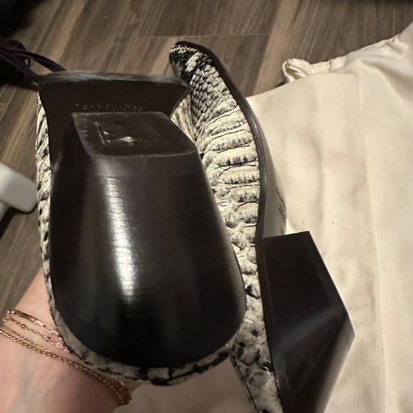 Acne Studios Snakeskin Pointed Mule Size 38 - Picture 6 of 9